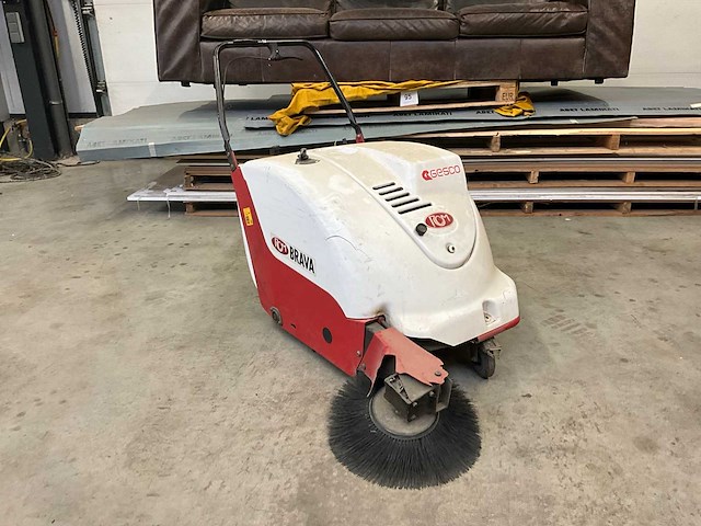 2013 rcm brava 800 et veegmachines - afbeelding 1 van  8