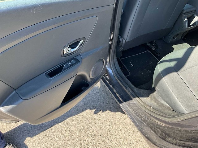 2013 renault megane stationwagen - trekhaak - airco - afbeelding 27 van  51