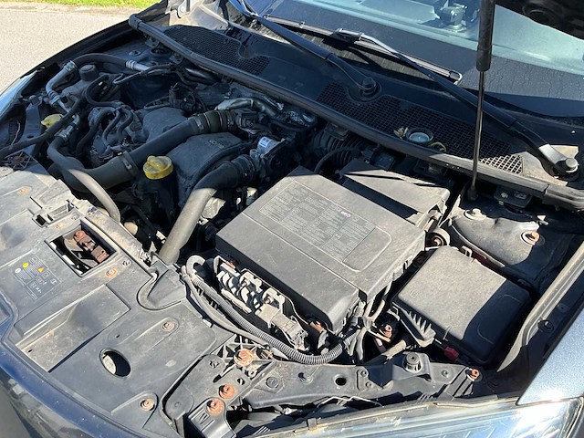 2013 renault megane stationwagen - trekhaak - airco - afbeelding 43 van  51