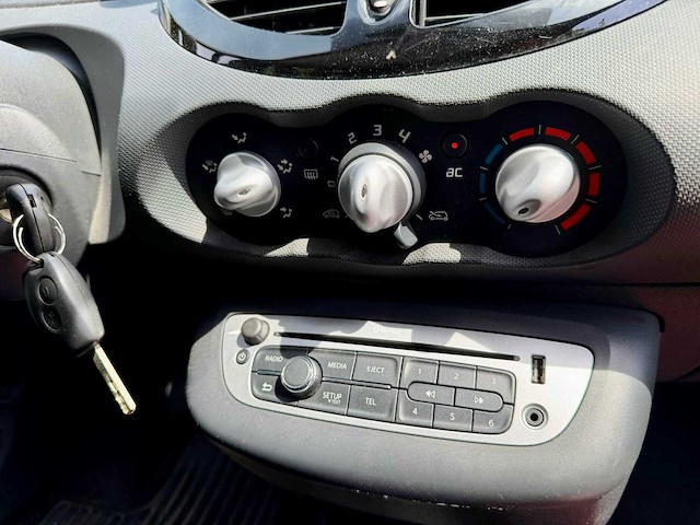 2013 renault twingo personenauto - afbeelding 13 van  25