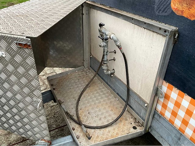 2013 sallas foodtrailer / mobiele snackwagen / frietkraam - afbeelding 4 van  64
