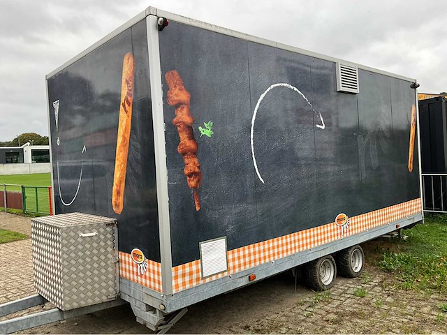 2013 sallas foodtrailer / mobiele snackwagen / frietkraam - afbeelding 23 van  64