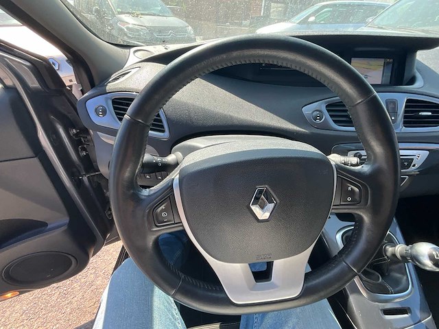 2013 scenic megane renault - afbeelding 29 van  41