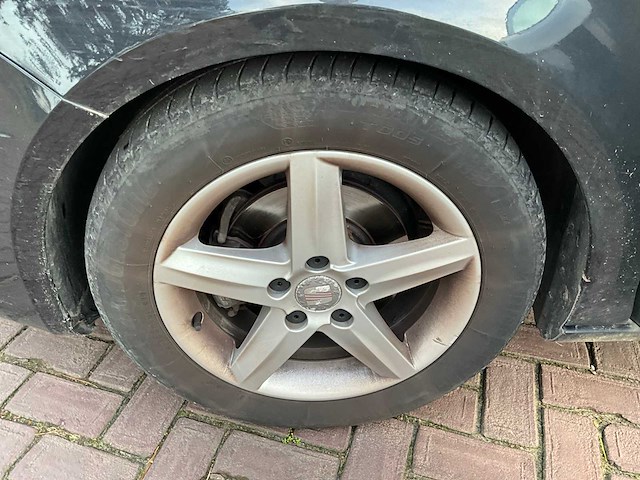 2013 seat leon 1.6 tdi personenauto - afbeelding 14 van  27