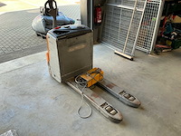 2013 still xu.18 elektrische palletwagen - afbeelding 4 van  9