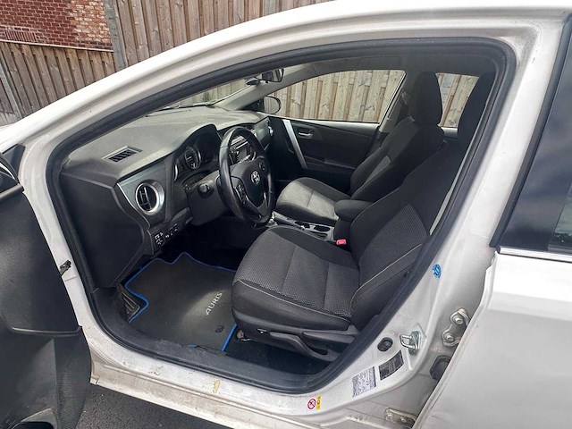 2013 toyota auris hybride personenauto - afbeelding 6 van  47