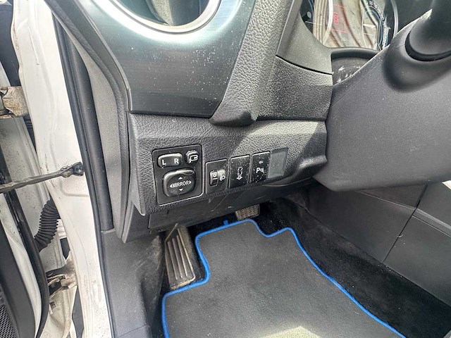 2013 toyota auris hybride personenauto - afbeelding 8 van  47