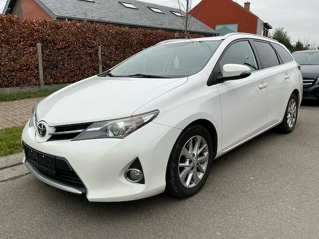 2013 toyota auris - afbeelding 1 van  53