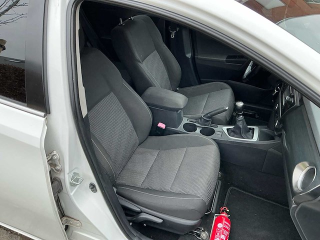 2013 toyota auris - afbeelding 16 van  53