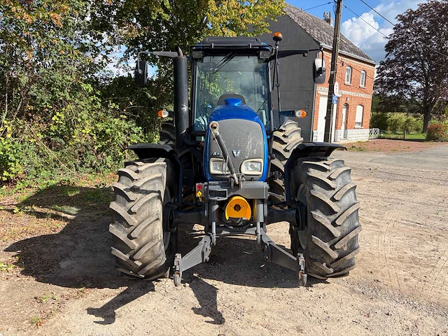 2013 valtra a93 hitech agco power 33 cta vierwielaangedreven landbouwtractor - afbeelding 29 van  30