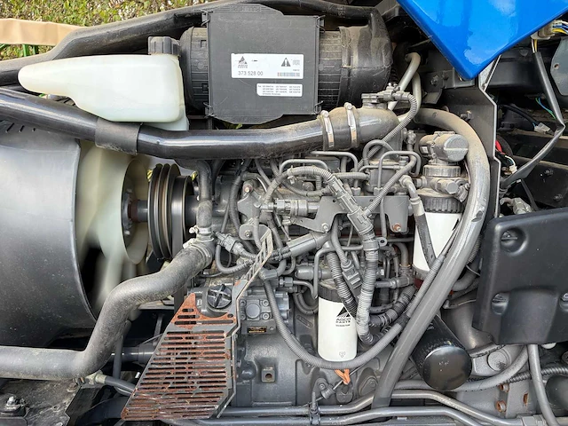 2013 valtra a93 hitech agco power 33 cta vierwielaangedreven landbouwtractor - afbeelding 22 van  24