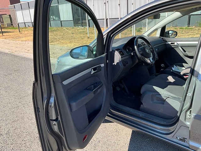 2013 volkswagen touran personenauto - afbeelding 2 van  27