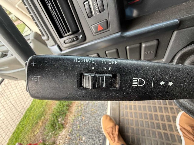 2013 volvo fh kraanwagen - vrachtwagen - afbeelding 22 van  31