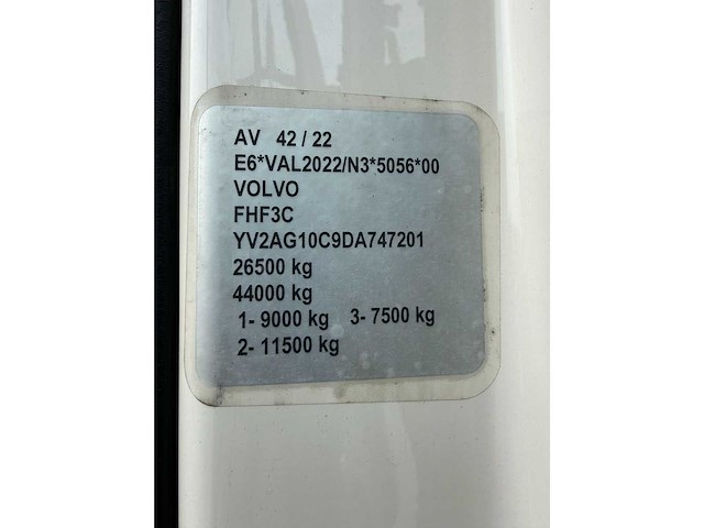 2013 volvo fh kraanwagen - vrachtwagen - afbeelding 25 van  31