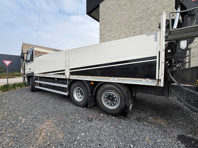 2013 volvo fh kraanwagen - vrachtwagen - afbeelding 29 van  31