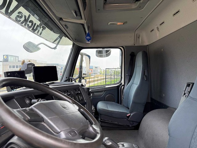 2013 volvo fh kraanwagen - vrachtwagen - afbeelding 17 van  31