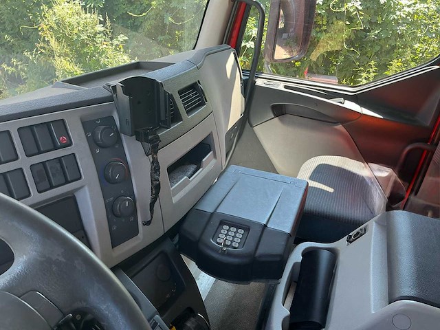 2013 volvo fl e5 vrachtwagen - afbeelding 11 van  37
