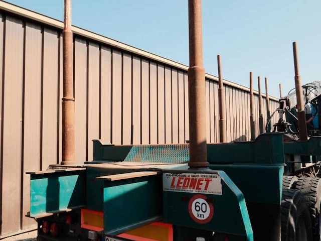 2013 volvo fmfh e5 vrachtwagen met aanhangwagen voor houttransport boomstammen bulktransport met jonsered 2190 laadkraan - afbeelding 9 van  27