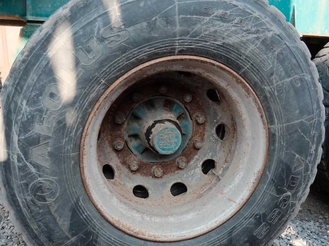 2013 volvo fmfh e5 vrachtwagen met aanhangwagen voor houttransport boomstammen bulktransport met jonsered 2190 laadkraan - afbeelding 10 van  27