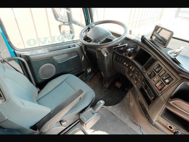 2013 volvo fmfh e5 vrachtwagen met aanhangwagen voor houttransport boomstammen bulktransport met jonsered 2190 laadkraan - afbeelding 22 van  27