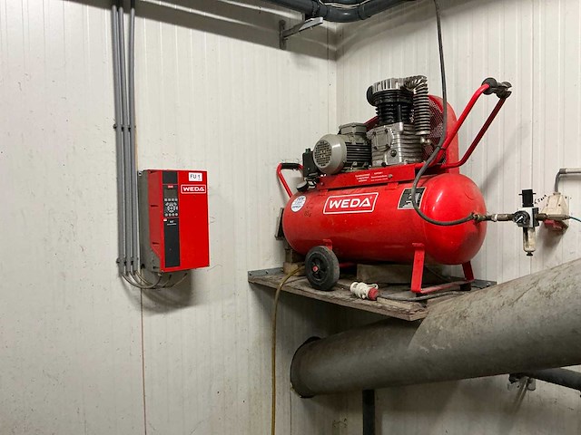 2013 weda voedersysteem varkensstal - afbeelding 4 van  19