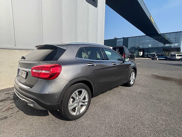 2014 - mercedes benz - gla 200 - suv - car - afbeelding 19 van  31