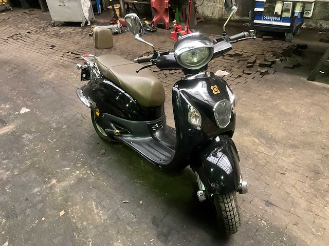 2014 agm f7 50 scooter - afbeelding 1 van  11