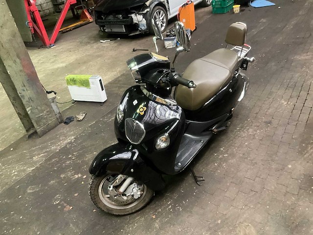 2014 agm f7 50 scooter - afbeelding 4 van  11
