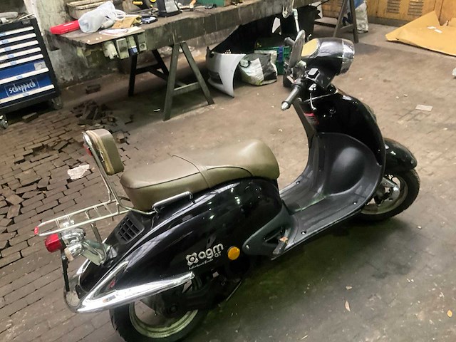 2014 agm f7 50 scooter - afbeelding 11 van  11
