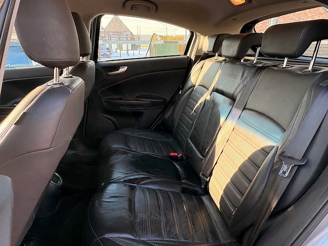 2014 alfa romeo giulietta 940 personenauto - afbeelding 9 van  39