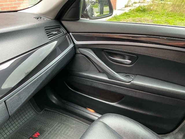 2014 bmw 520 d 5j31 personenauto - afbeelding 24 van  44