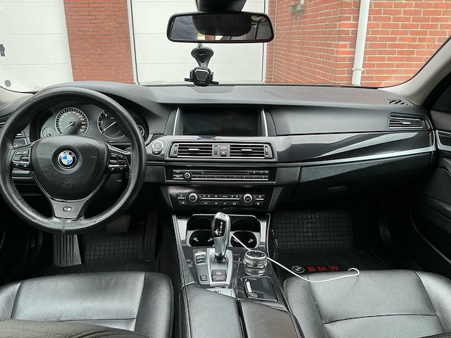 2014 bmw 520 d 5j31 personenauto - afbeelding 28 van  44