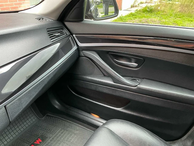 2014 bmw 520 d 5j31 personenauto - afbeelding 24 van  44