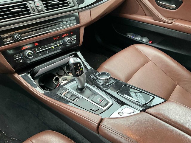 2014 bmw 520d personenauto - afbeelding 2 van  23
