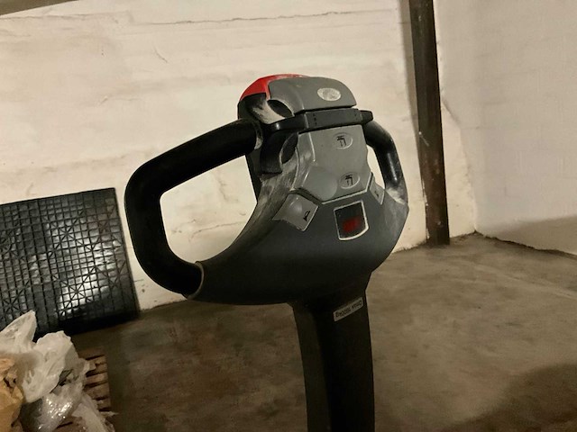 2014 bt lwe180 orderpicker - afbeelding 9 van  12