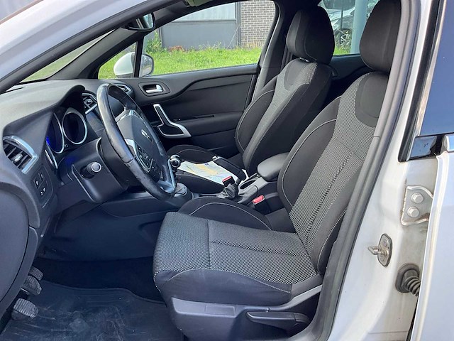 2014 citroën ds4 personenauto - afbeelding 2 van  26