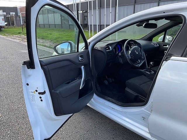 2014 citroën ds4 personenauto - afbeelding 26 van  26