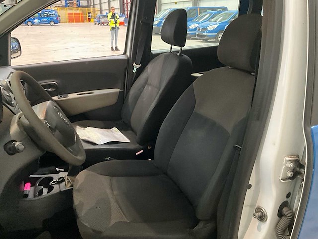 2014 dacia lodgy 7 zitplaatsen personenauto - afbeelding 2 van  29