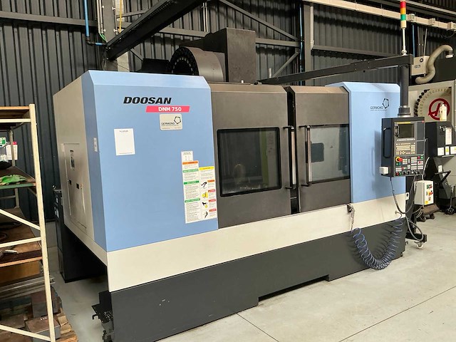 2014 doosan dnm 750 cnc-bewerkingscentrum - afbeelding 10 van  17