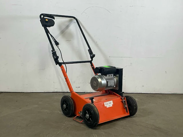 2014 eliet e 401 electric verticuteermachine 40cm 220v - afbeelding 1 van  6