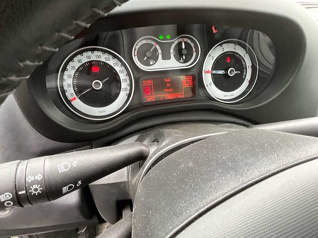 2014 fiat 500l personenauto - afbeelding 27 van  27