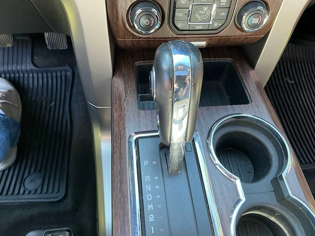 2014 ford f150 lariat supercrew personenauto - afbeelding 30 van  45