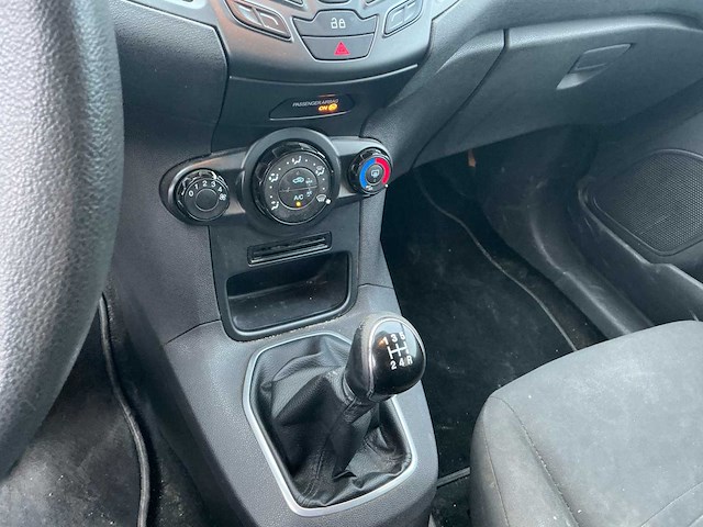 2014 ford fiesta hatchback personenauto - afbeelding 5 van  23