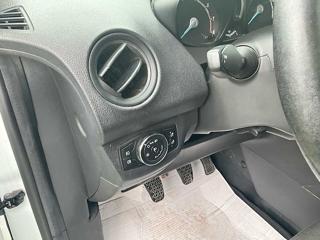 2014 ford transit courier - afbeelding 19 van  42