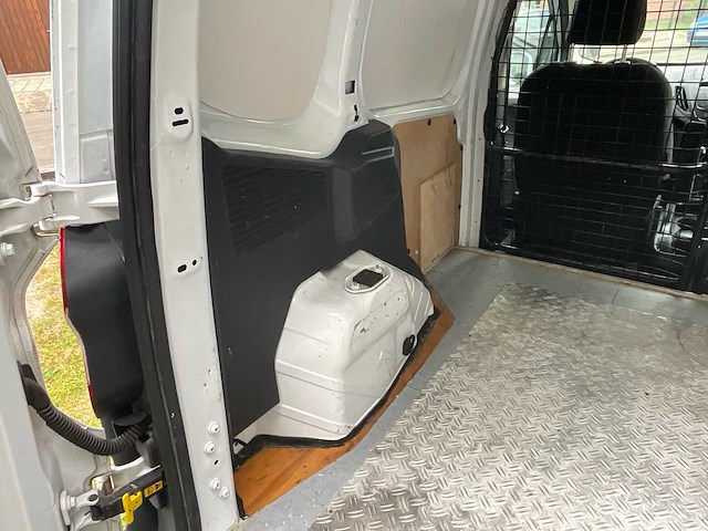 2014 ford transit courier - afbeelding 28 van  42