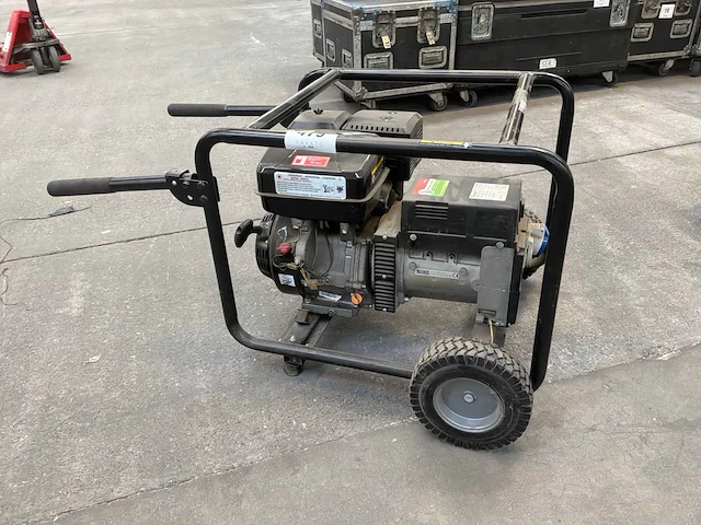 2014 genermore en8000 stroomgenerator - afbeelding 4 van  7