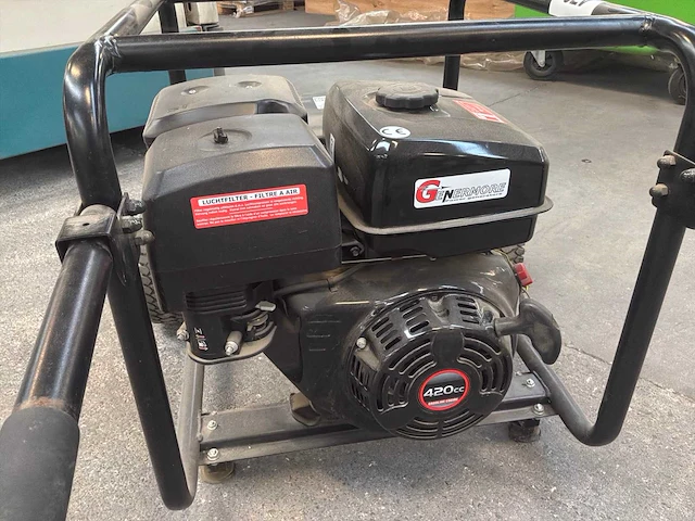 2014 genermore en8000 stroomgenerator - afbeelding 1 van  7