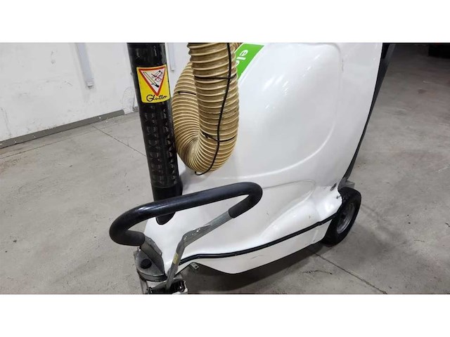 2014 glutton 2411 electrical industrial vacuum cleaner (2x) - afbeelding 14 van  18