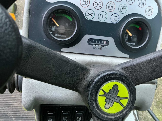 2014 grillo fd2200 4wd grasmaaiers, airco, hydrostaat - afbeelding 19 van  21