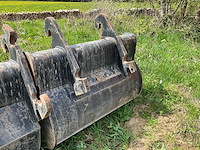 2014 hitachi 180 lcn rupsgraafmachine - afbeelding 38 van  45